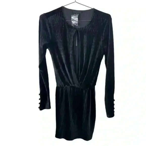 h:ours Black Velvet Deep V Neckline Long Sleeve Mini Dress - Picture 1 of 8